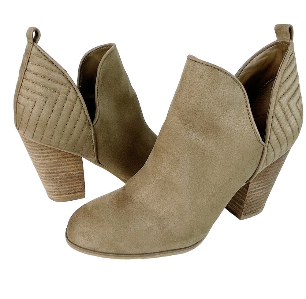Carlos Santana Rouen Quilted Block Heel Faux Suede Ankle Booties Tan Brown 7.5M